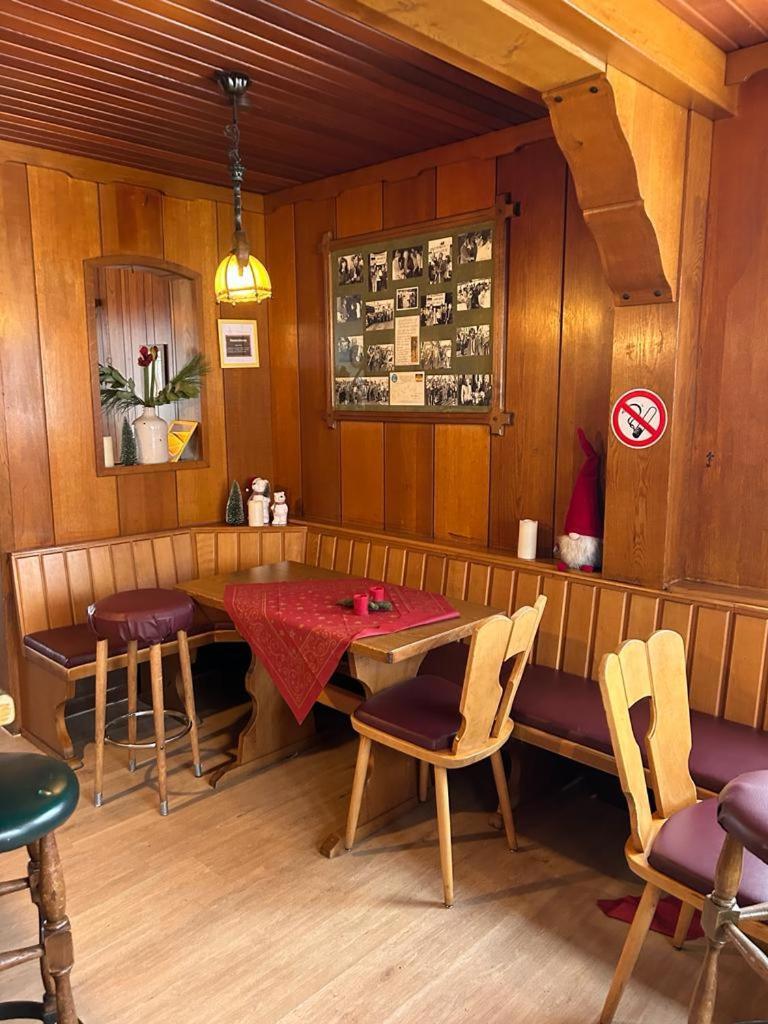 Haus Astenblick In Winterberg Fuer Bis Zu 35 Personen Fuer Wanderveranstaltungen Und Familienfeiern Kültér fotó